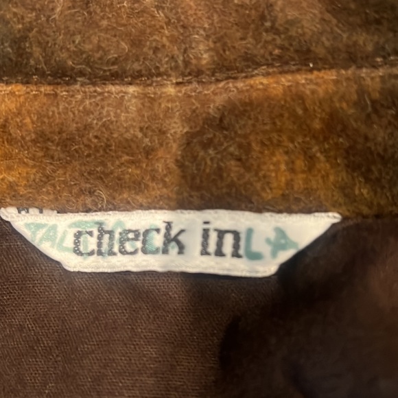 Boys winter coat by Check In. European size 116 which translates to a boys 6-7 - Picture 8 of 10